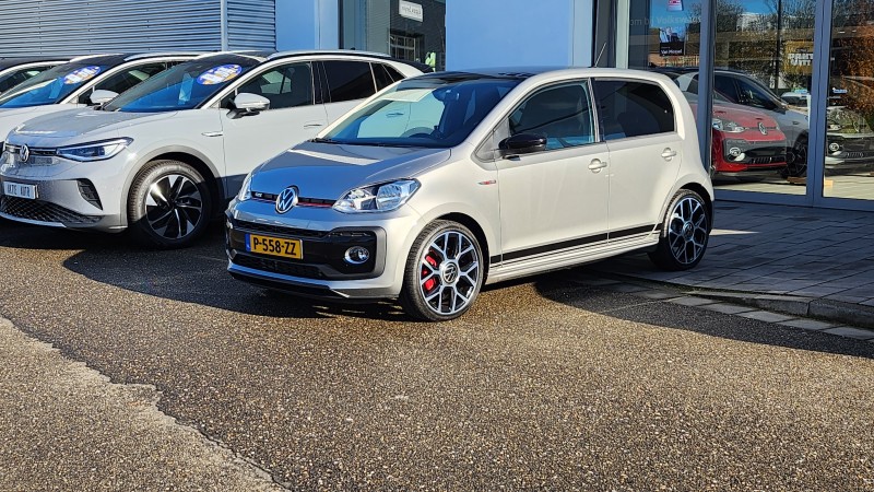 up gti.jpg (2.76 MiB) 11663 keer bekeken up gti.jpg